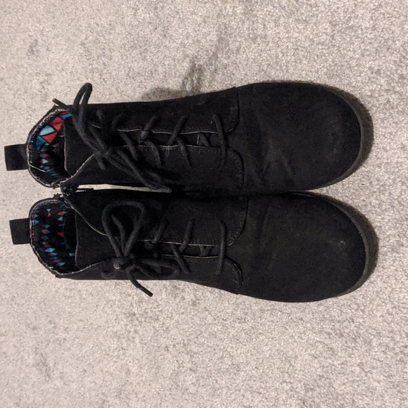 Black heeled booties - Picture 2 of 5